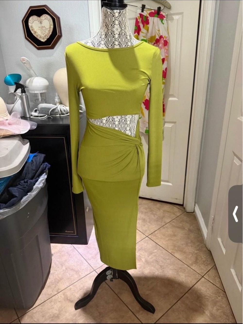 Elegant Lime Green Long-Sleeve Cutout Midi Dress